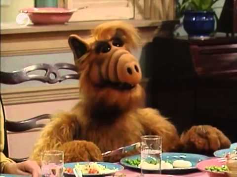 Mejor escena de Alf (Español latino)