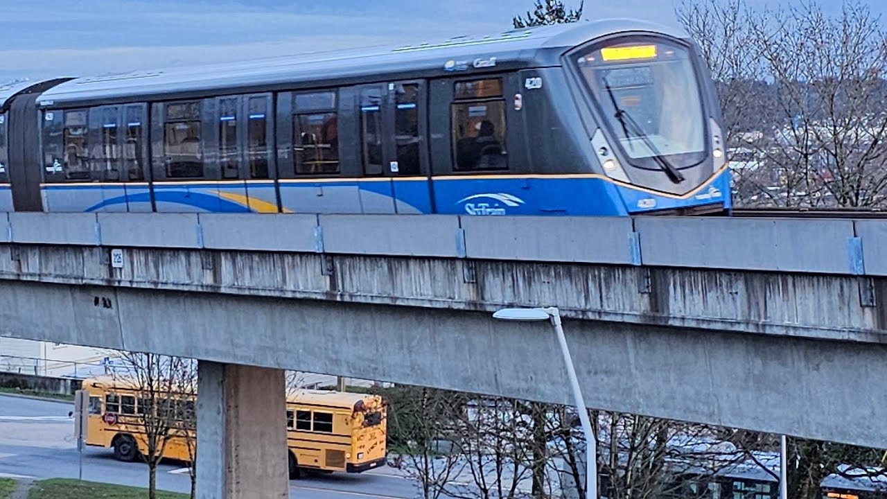 Happy Friday! live watch SKYTRAIN TRAIN in action - YouTube