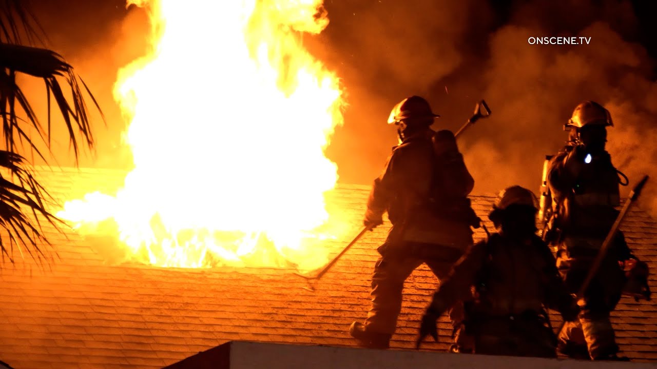 5 Displaced After House Fire - YouTube