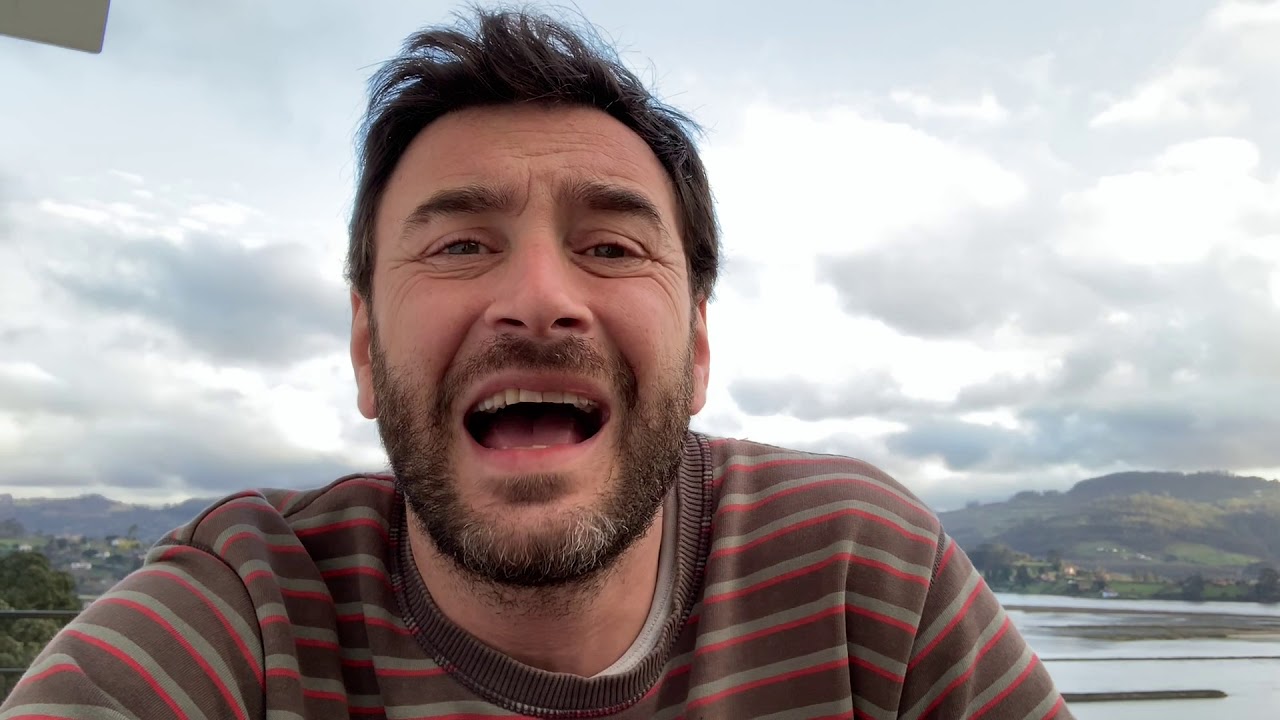 Pantalón sin calcetines