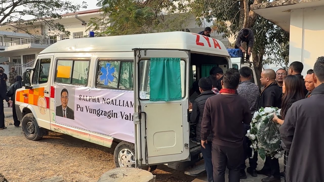 Pu VUNGZAGIN VALTE, Thanlon AC MLA Mortal remains ARRIVAL at LENGPUI AIRPORT. En route to Manipur