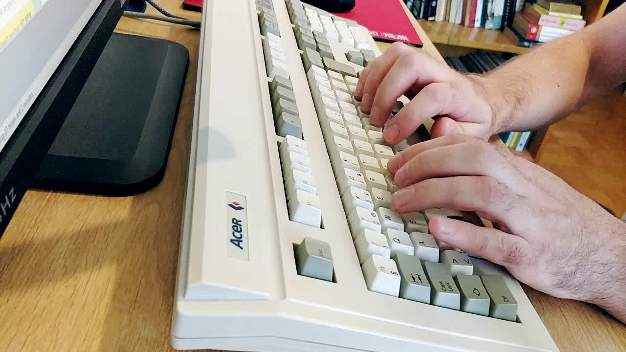 Acer 6012 (Alps SKCM white)