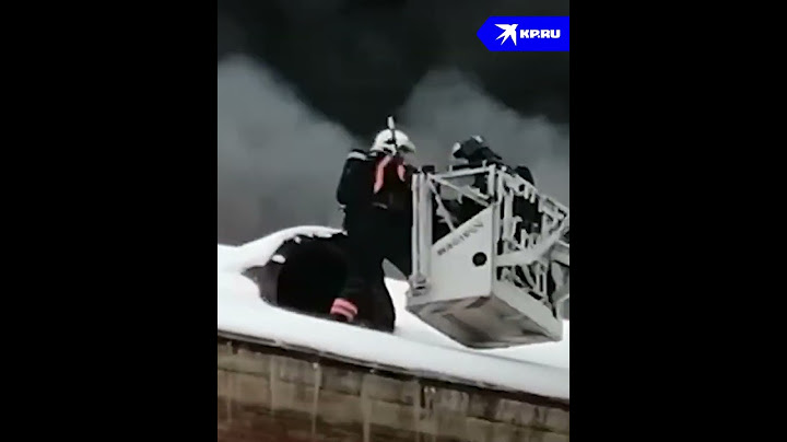 МЧС тушат пожар на Комсомольской площади в Москве