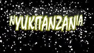 MAVAZI YA KURINIA ASALI.