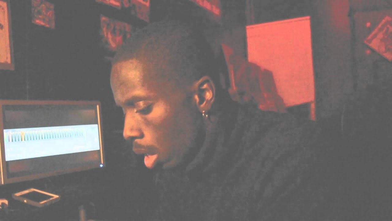 Golden Gramz makes a Crazy Hip Hop R&B Beat on FL Studio 11