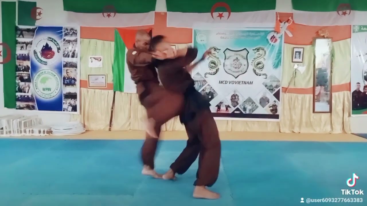 اخطر تقنيات السكين اسلوب الفوفيتنام (1)