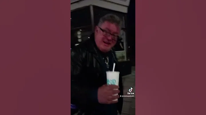 Pulp Common People alternative lyrics