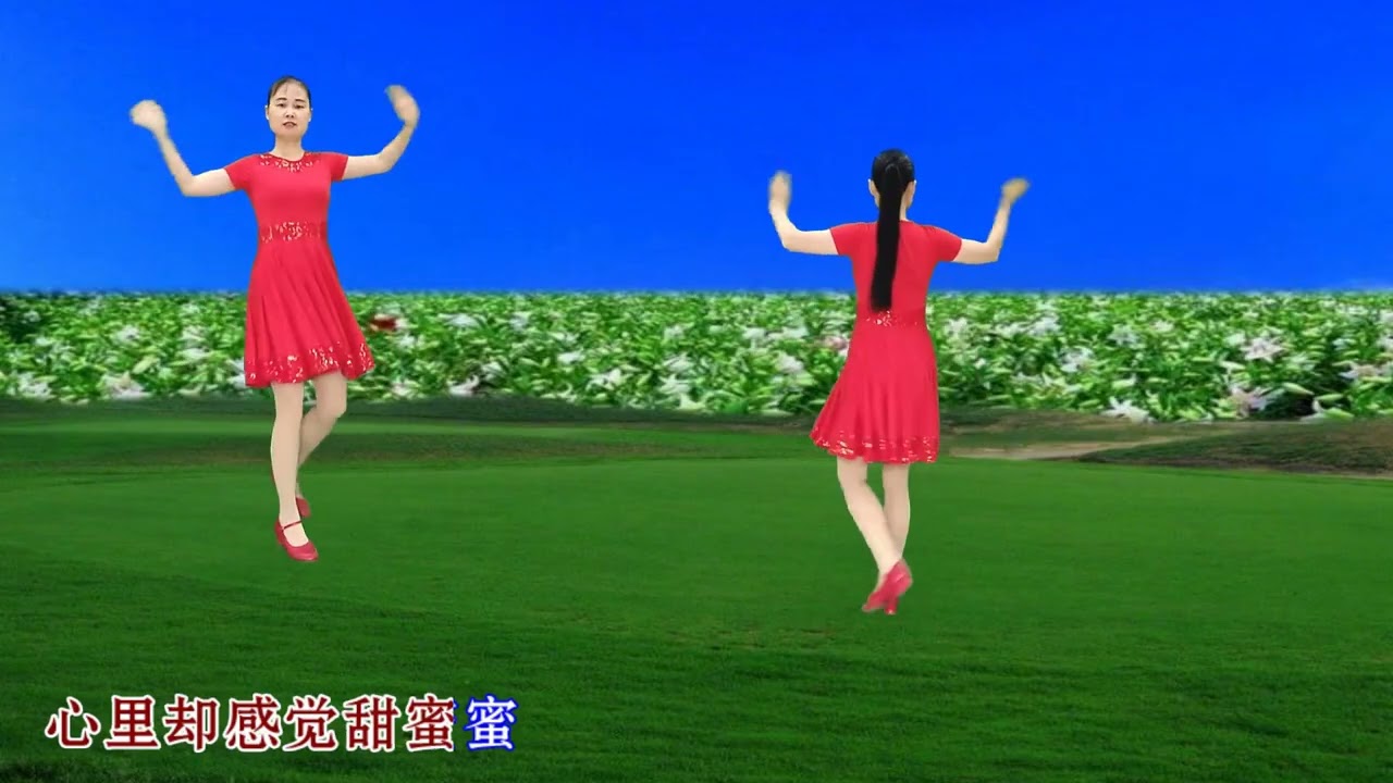 扇子广场舞《1+1》正背面好听好看，学跳更容易