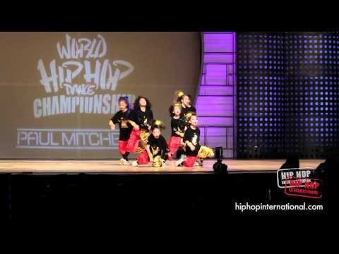 Star Team (Japan) @ HHI's 2011 World Championship Finals (Junior Division Bronze Medal)