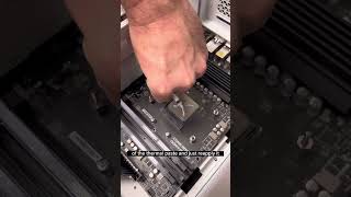 OVERHEATING CPU 🥵 #shorts #howtotech #techtips #gamingpc #gamerguy #gamergirl #pc #gaming