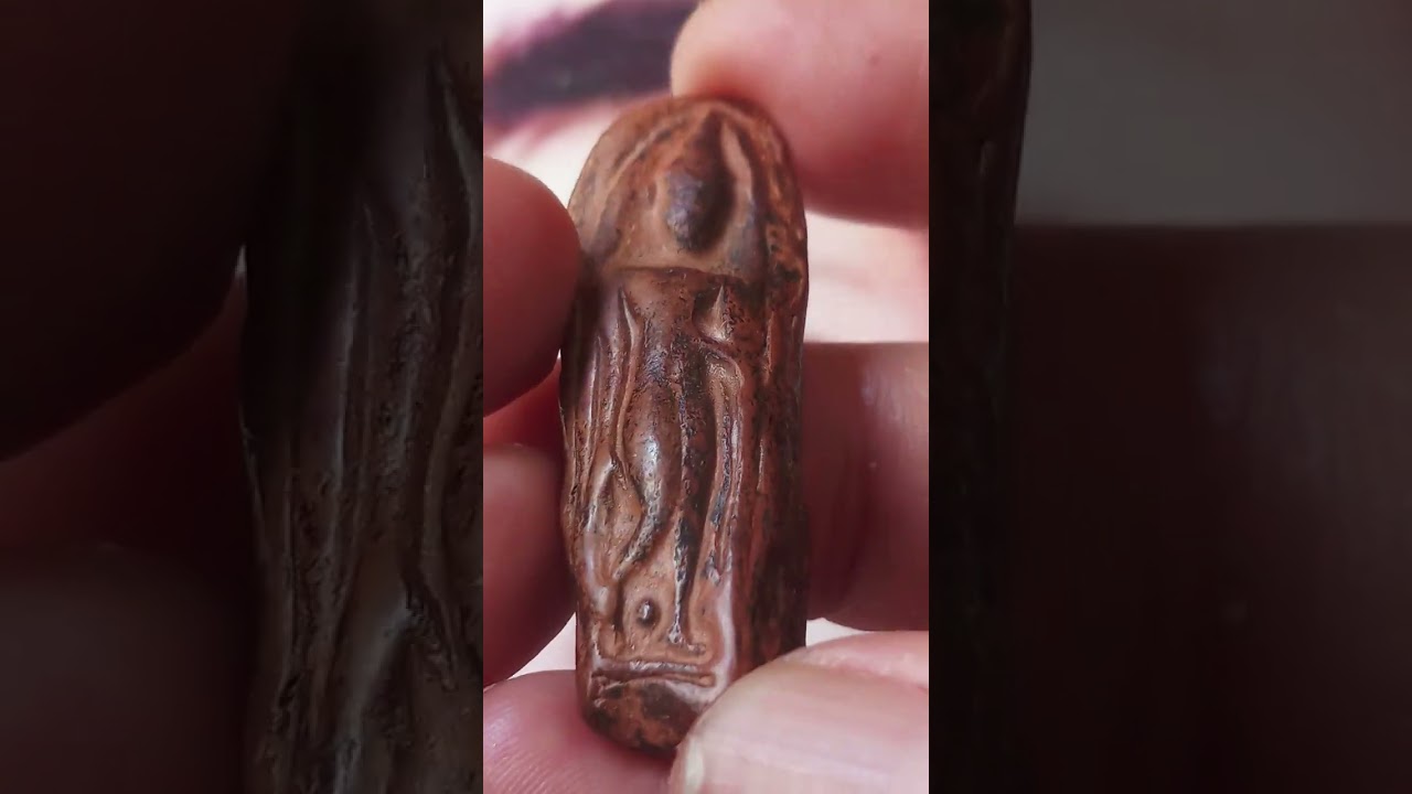 พระกำแพงทุ่งเศรษฐีลีลาเม็ดขนุน กรุวัดทุ่งเศรษฐี จ.กำแพงเพชร เป็นพระที่หายากมาก นำมาเจาะลึก