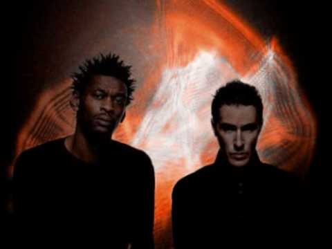 Massive Attack - Danny The Dog (iTunes 'Selected')