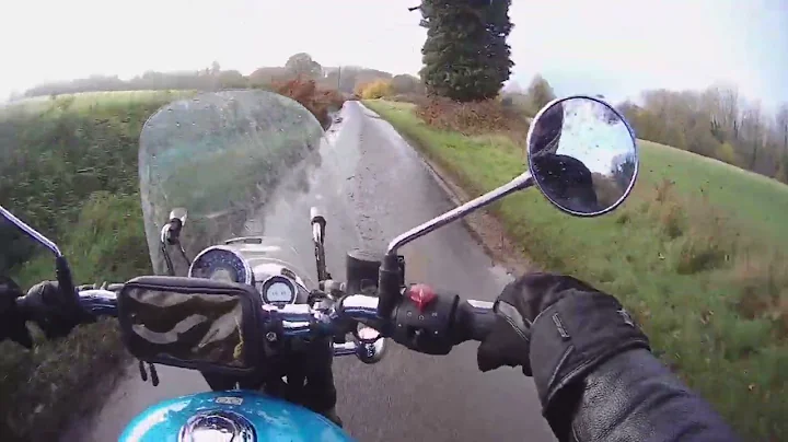 Royal Enfield Meteor 350 riding in the county lane...
