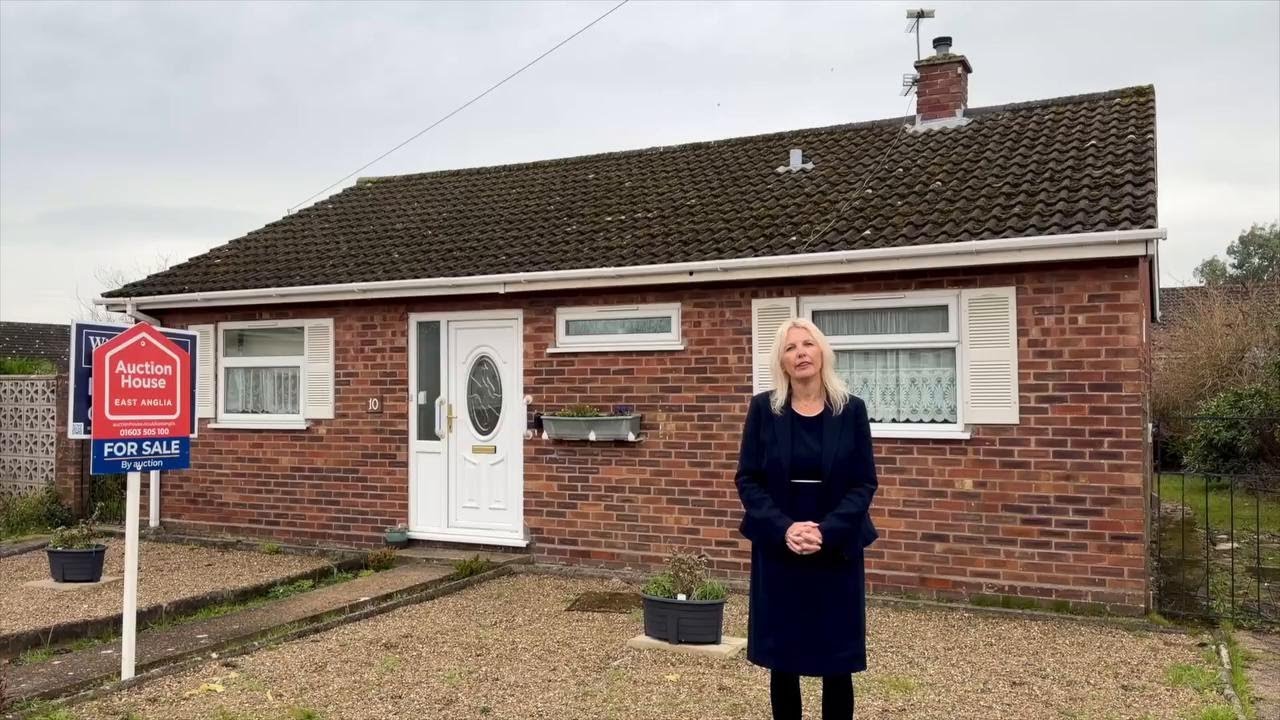 10 Cressener Close, Norwich, Norfolk NR6 5RF