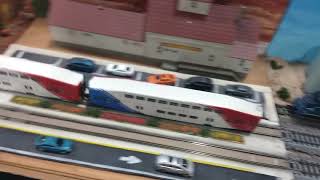 N Scale UTA FrontRunner Train (MP36PH-3C 1, Cab Car 110)