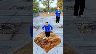 Special Effects The rolling Yellow River water suddenly appeared underground in the park sksj