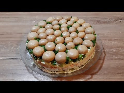 Video: Cum Se Face O Salată Delicioasă (austriacă) Pentru Masa De Anul Nou