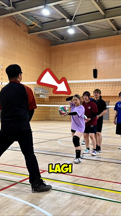 Latihan Smash Voli #voli #ngakak #videoviral