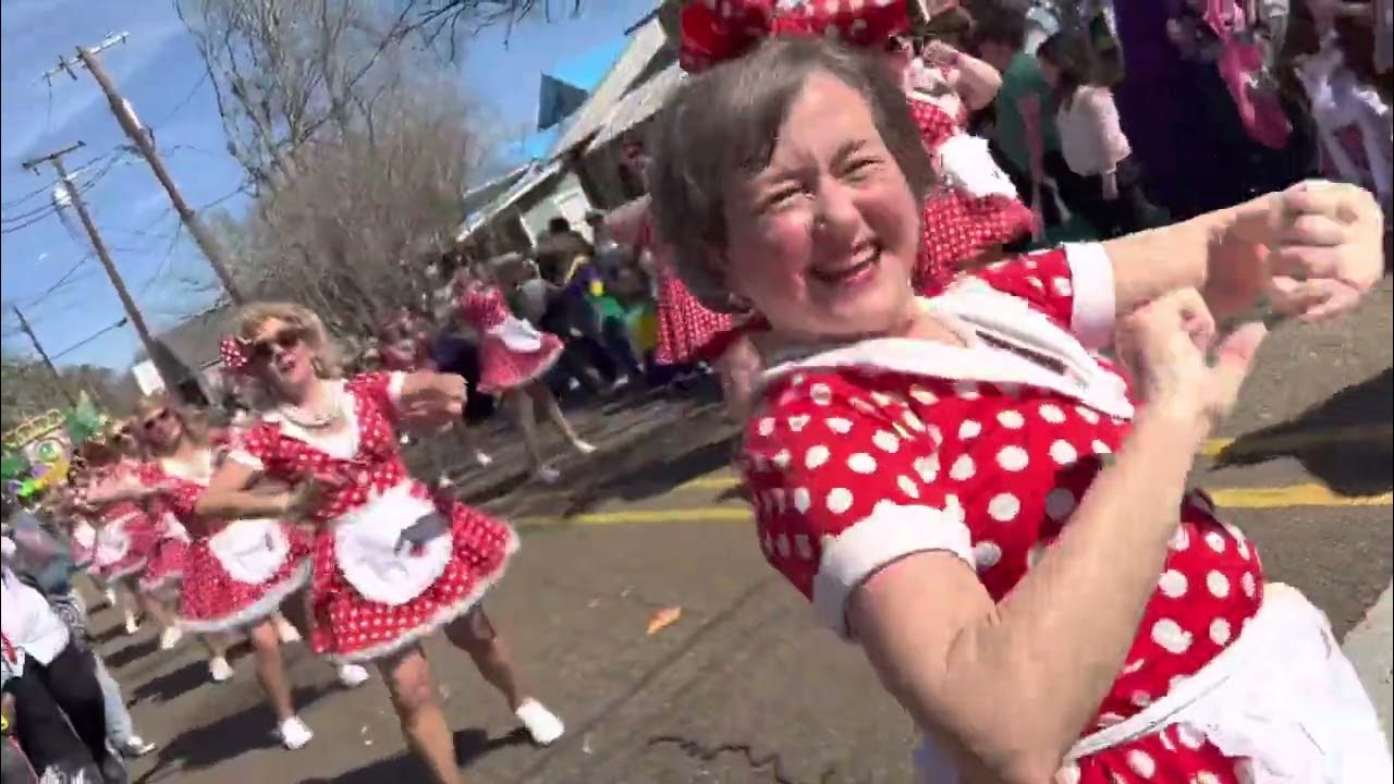 Covington, Louisiana Mardi Gras Parade Mande Milkshakers YouTube