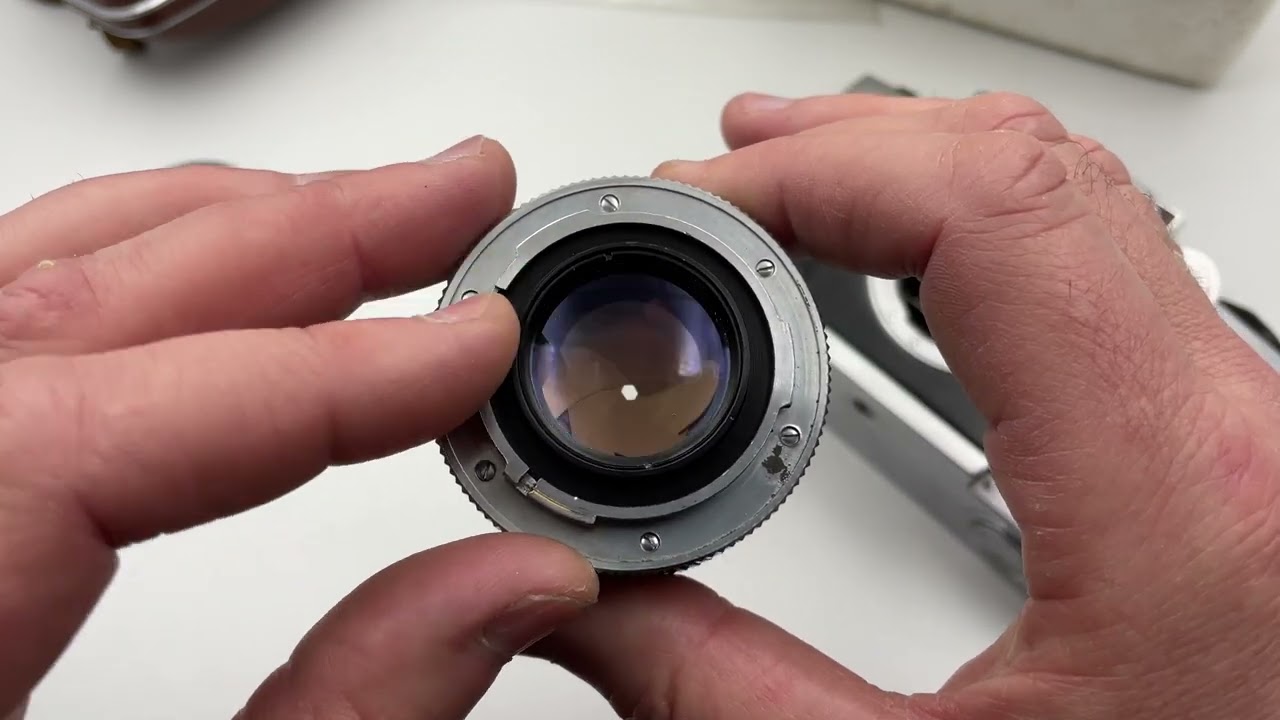 KIEV-4A 4 ロシアソ連 35mm カメラ 木星 8m 50mm f/2レンズ(中古品)