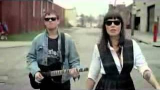 Sleigh Bells - Infinity Guitars