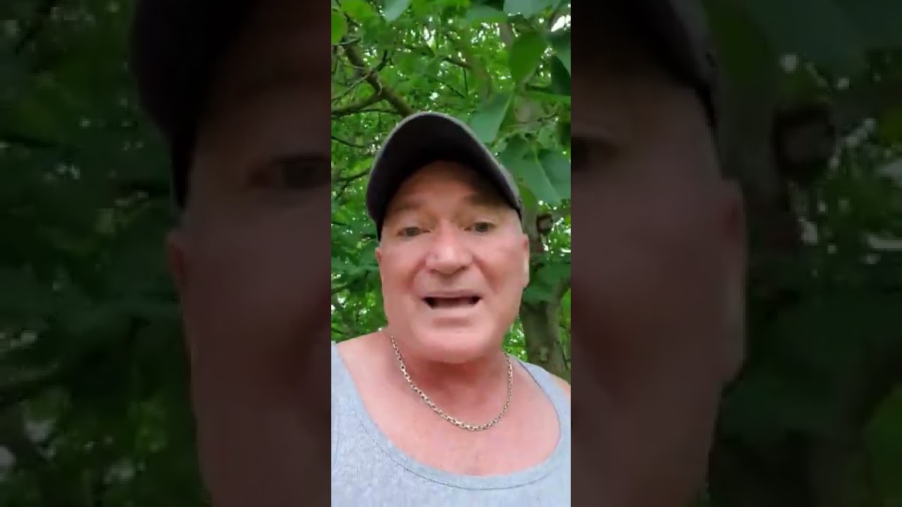 Rabye bouden - سايح جاء لتونس حتى كعبة شراب ما مدوهالوش