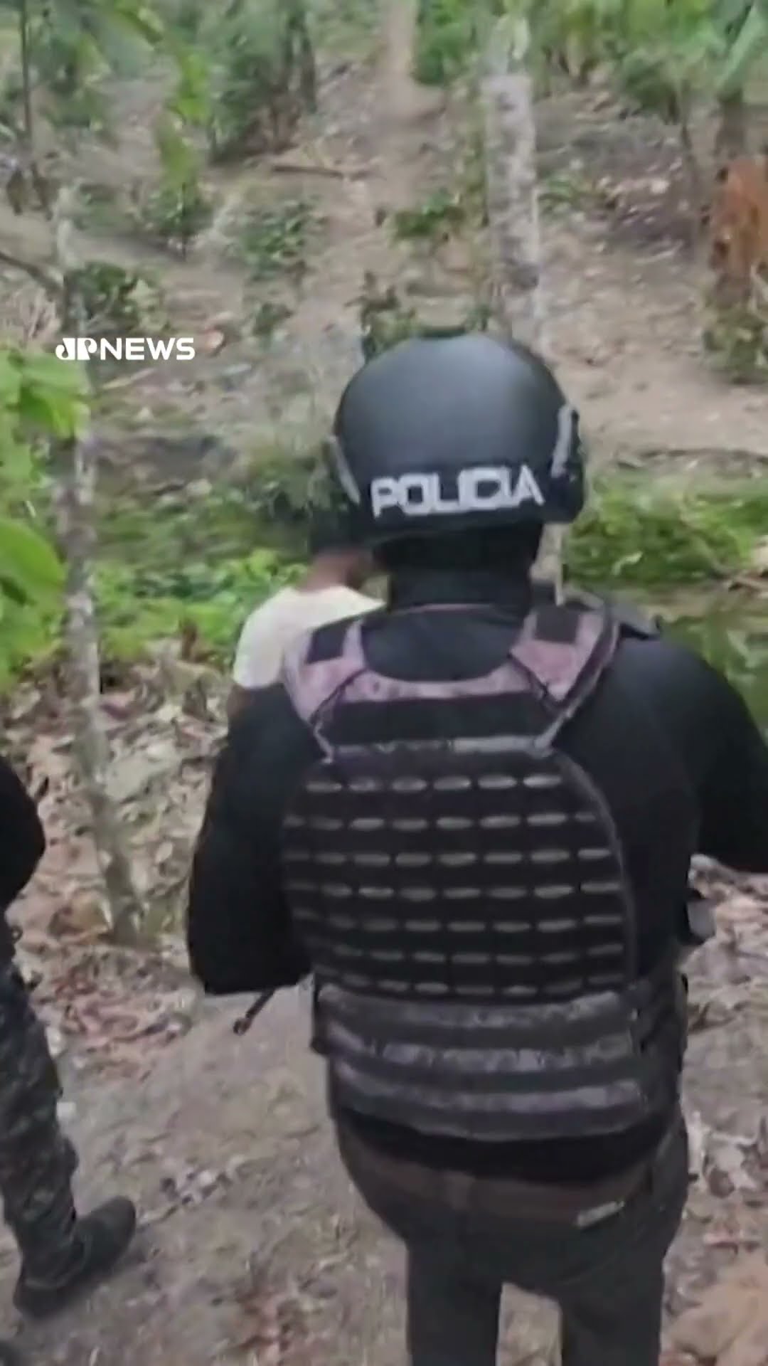 Polícia resgata ex-jogador da seleção equatoriana após sequestro #shorts