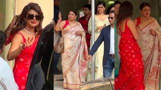 Priyanka Chopra, Nick Jonas,Mannara Chopra Spotted in Juhu 😍📸