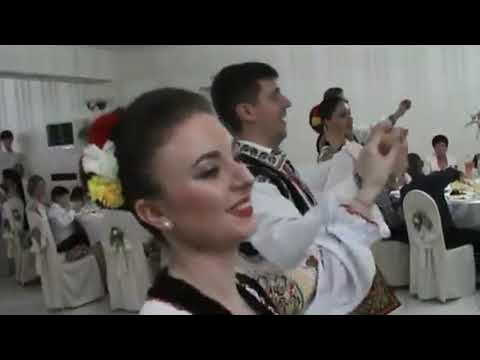 Молдавские свадьбы в молдове. Песня спуне молдавская. Свадьба румынских цыган. Танцы на молдавской свадьбе. Нунта молдавская песня.