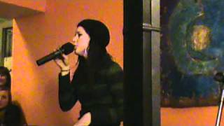 Miniatura de vídeo de "POLETNA NOČ - Maja Keuc - live"