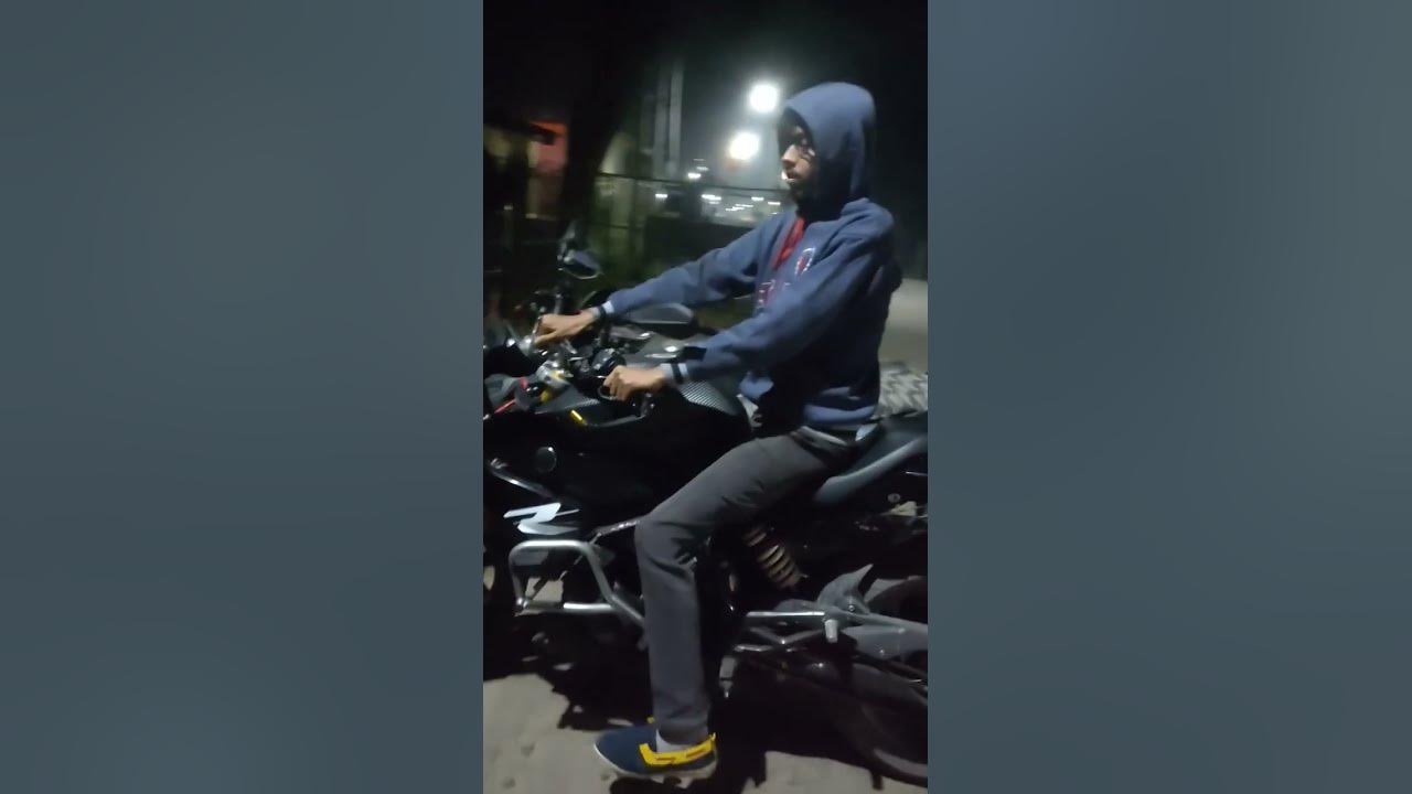 kuch-notice-kiya-kitna-vari-bike-hain-shorts-viral-bmw-superbike