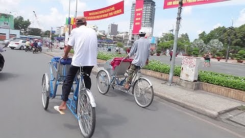 How to take a Cyclo in Vietnam and avoid getting scammed!
