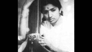 Zara Si Aahat Hoti Hai - Lata Mangeshkar chords