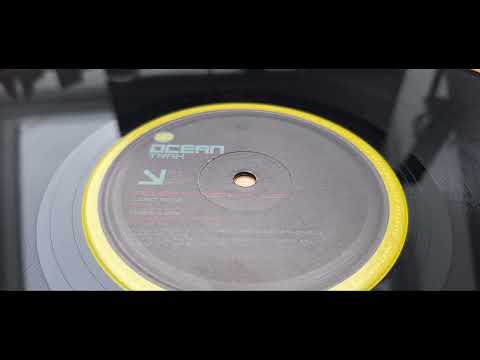 Power Flower — Power Flower - The Hard Side Of the Moon (Binis Hard Dub) [House 2001]