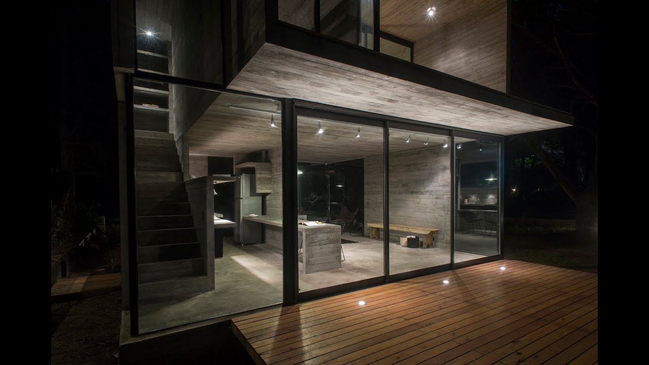 SMALL HOUSE IN THE FOREST. H3 Hause by Luciano Kruk