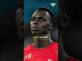 تصرف ذكي من ميندي لاعب الأهلي السعودي بعد حالة طرد موقف كانت تفتقده برشلونة مؤخرا