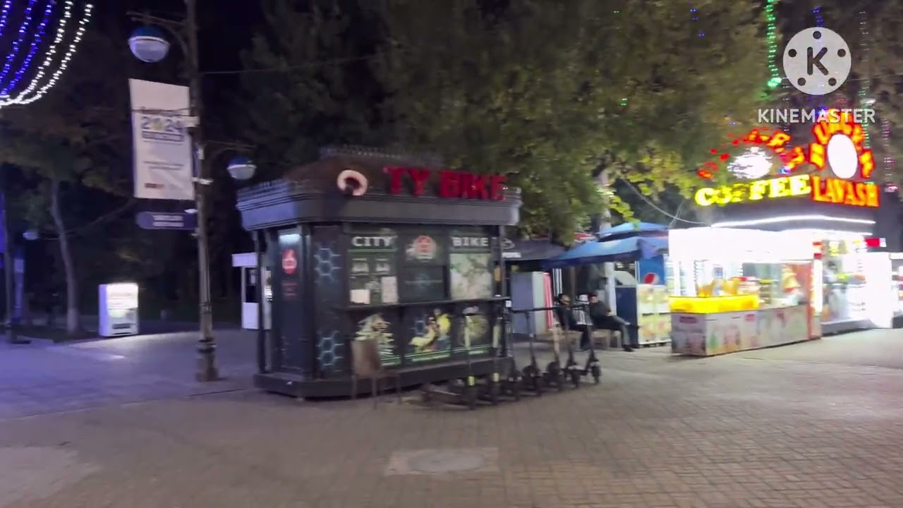 Sayilgoh Alley (Broadway) Street, Tashkent.