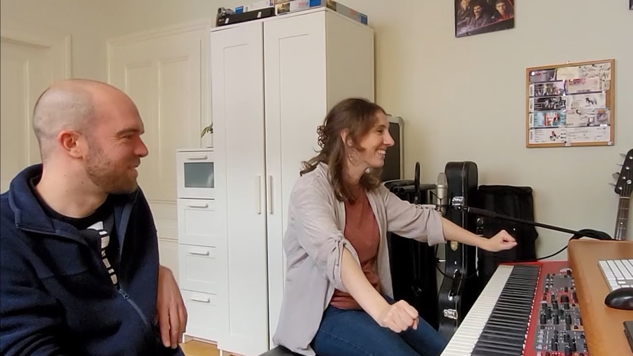 Classically trained pianist tries to learn Swing: Lesson #1