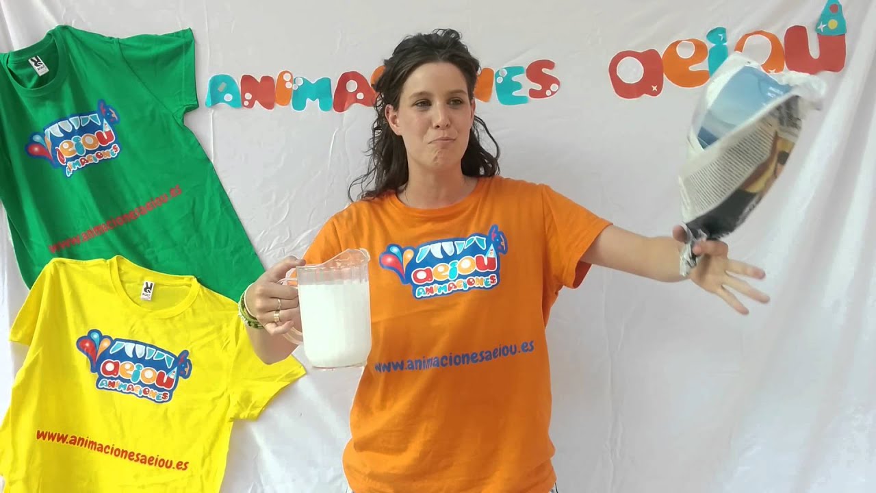 Trucos de magia fáciles de hacer para niños: leche al periódico