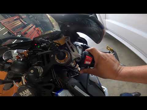 Yamaha R1M Data Logger installation and functions.