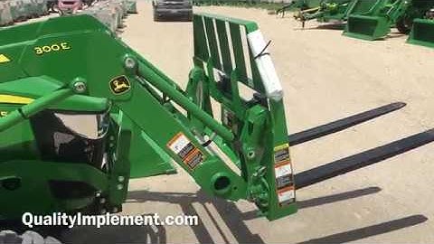 How to change Loader Attachments using the quick attach Carrier