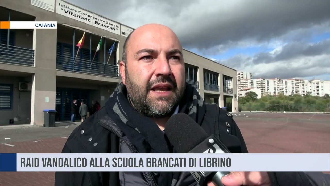 Catania. Raid vandalico all'istituto Brancati di Librino