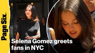 Famous Selena Gomez greets fans ahead of 'Only Murders in the Building' premiere Profile