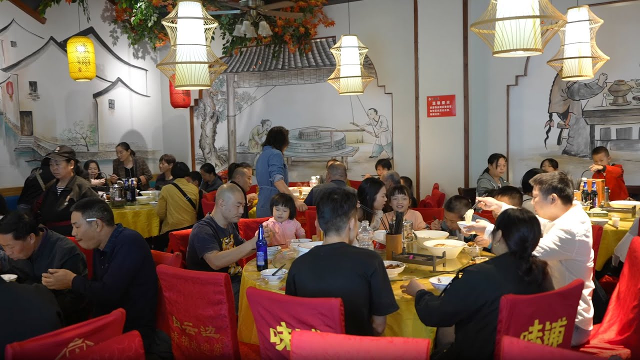 ⚔️中國美食地圖裂成兩半了?南北方美食合輯🏮!
