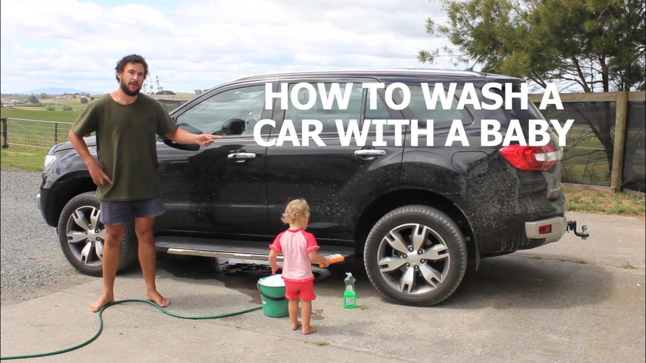 Auto papa. Дети моют машину. Семья моет автомобиль. Папа моет машину картинка. Wash dad s car.
