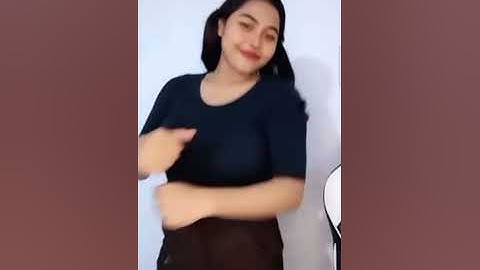 Ella thalia rochmi