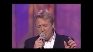 Video thumbnail of "JOE LONGTHORNE MBE "THE DES O'CONNOR SHOW""