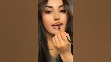 طريقه وضع احمر الشفاه و تكبير الشفاه 