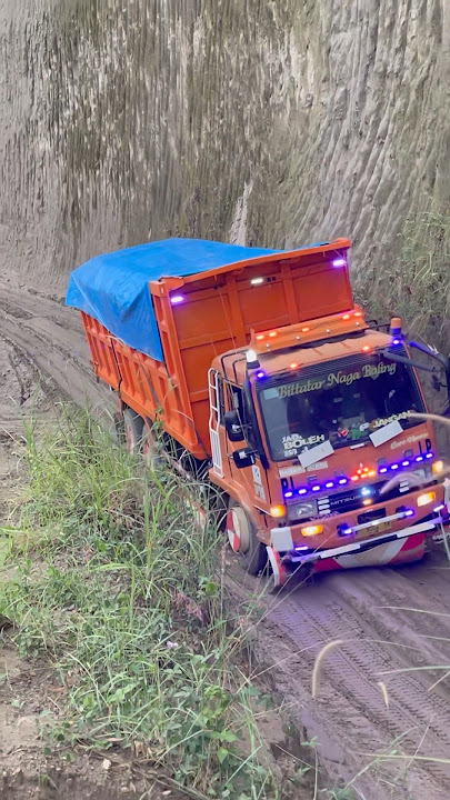 Bukan driver kaleng kaleng #truck #shorts #viral