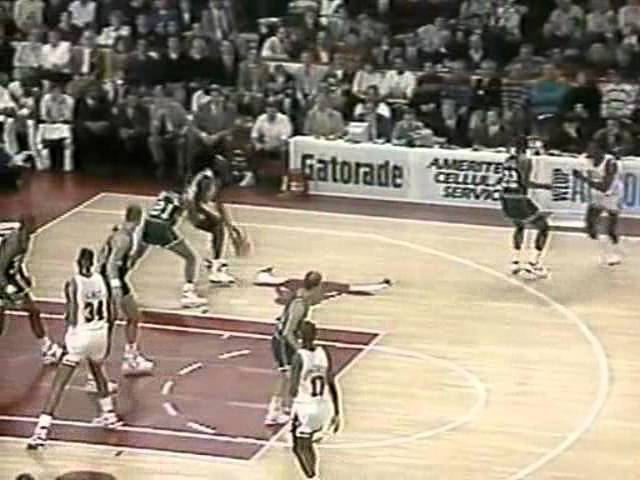 Ricky Pierce (38pts) vs. Bulls (1990)